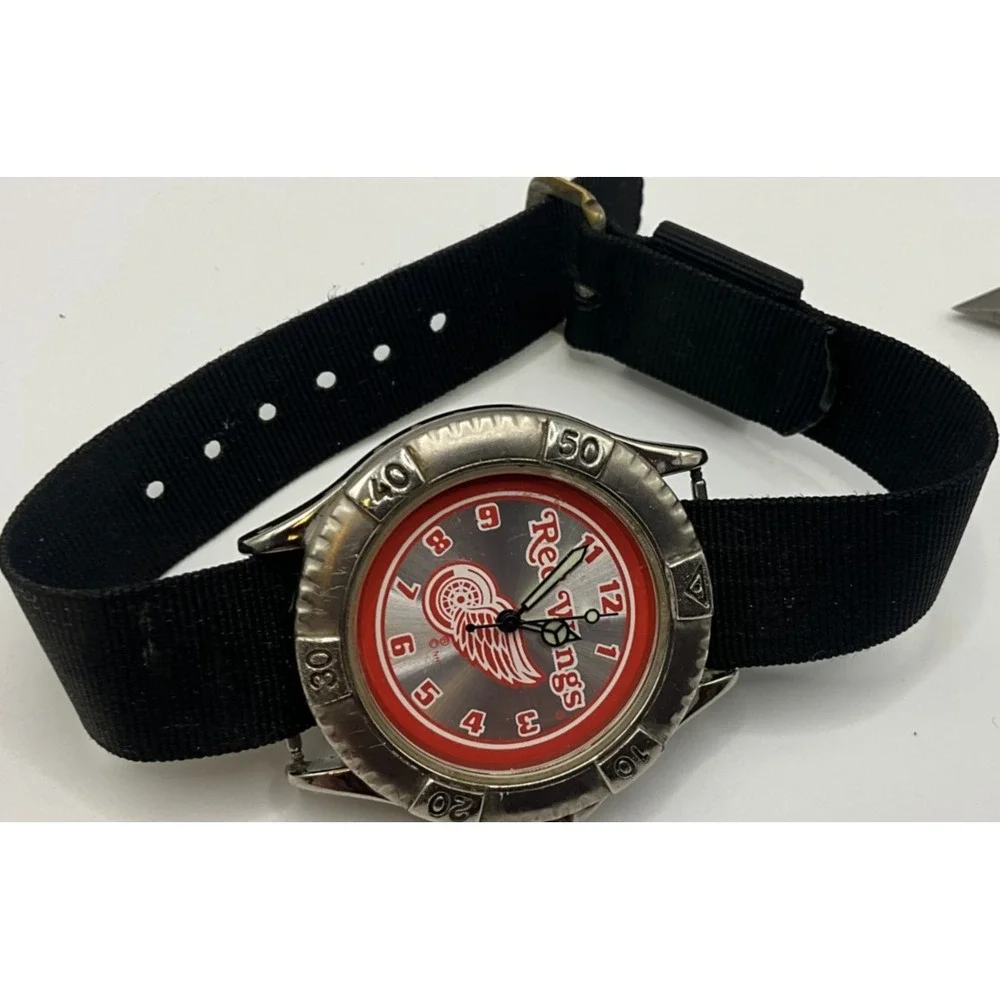 Official NHL Detroit Red wing mens watch, some light wear/age, looks & runs good